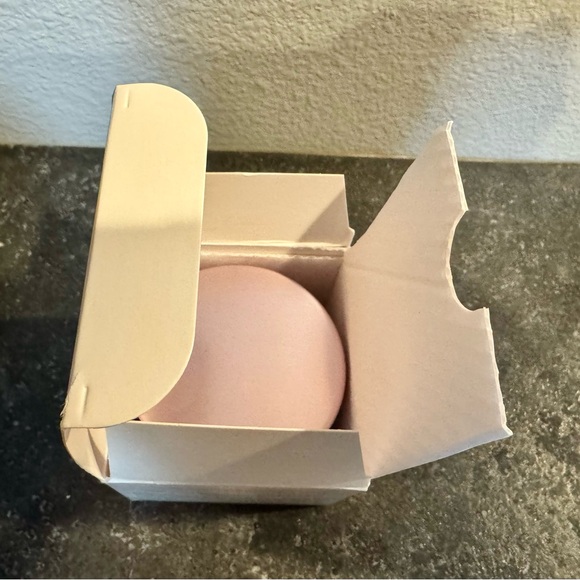 NIB Fresh Rose Deep Hydration Cream - Picture 5 of 6